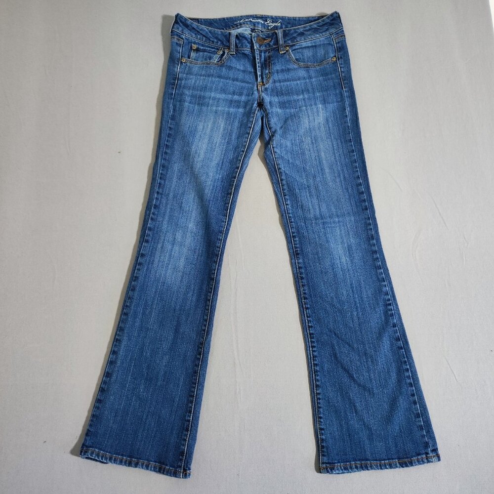 American Eagle jeans women's size 6 Long denim blue Favorite Boyfriend Boot cut